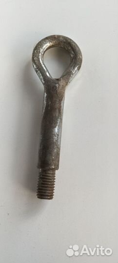 Буксировочный крюк skoda