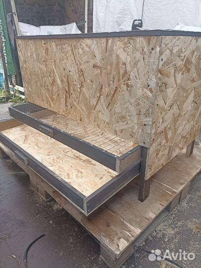 Гнезда для кур с яйцесборником