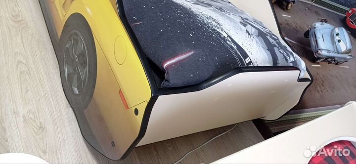 Кровать машинка