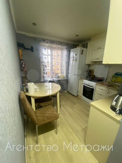 1-к. квартира, 38 м², 8/9 эт.