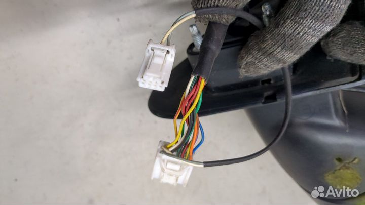 Зеркало боковое правое Nissan Juke