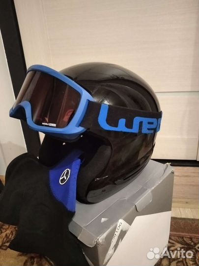 Горнолыжный шлем