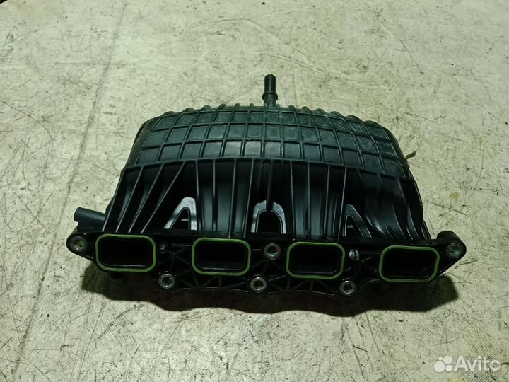Коллектор впускной Volkswagen Tiguan