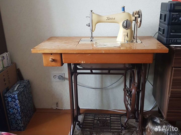 Швейная машинка 