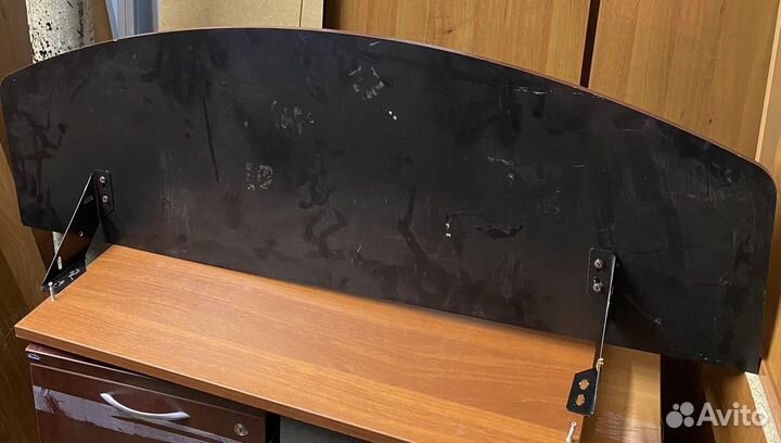 Полка настенная с креплениями