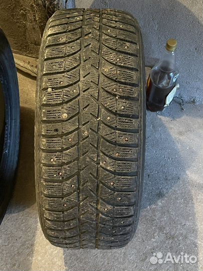 Bridgestone Ice Cruiser 7000 205/55 R16