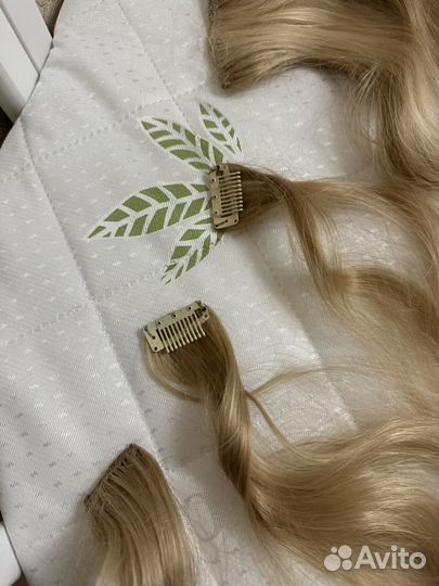 Волосы на заколках