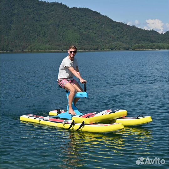 Водный велосипед на сапбордах