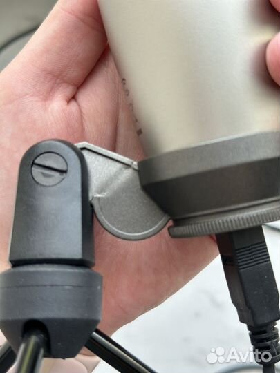 Студийный микрофон