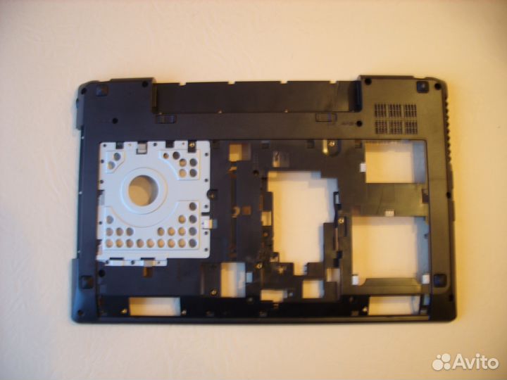 Детали корпуса ноутбука Lenovo AP0N2000100