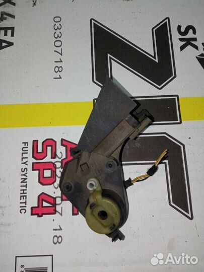 Моторчик заслонки печки BMW X3 E83 (2003 - 2006)