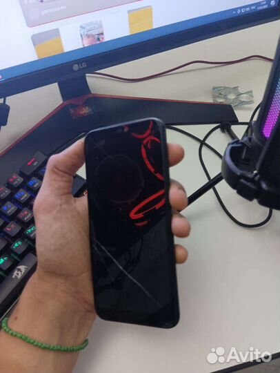 Телефон huawei p20 lite