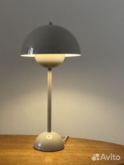 Настольная лампа & Tradition Flowerpot VP3