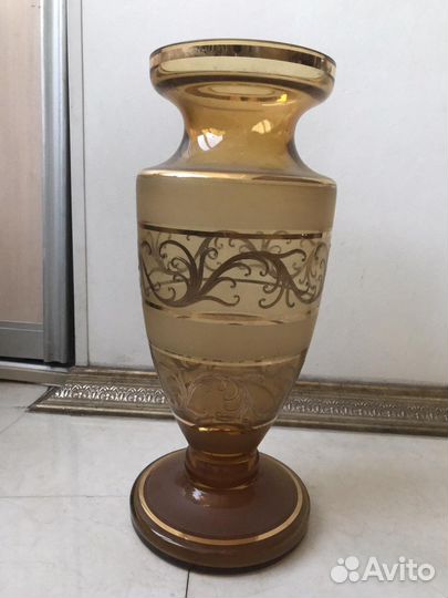 Ваза для цветов интерьера