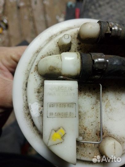 Бензонасос Peugeot 605