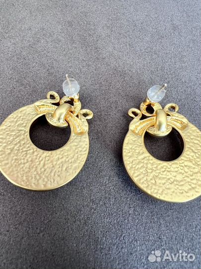 Серьги-кольца в римском стиле