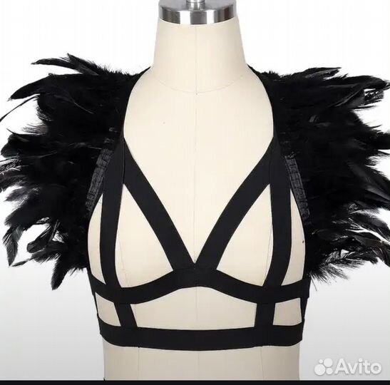 Топ с перьями новый