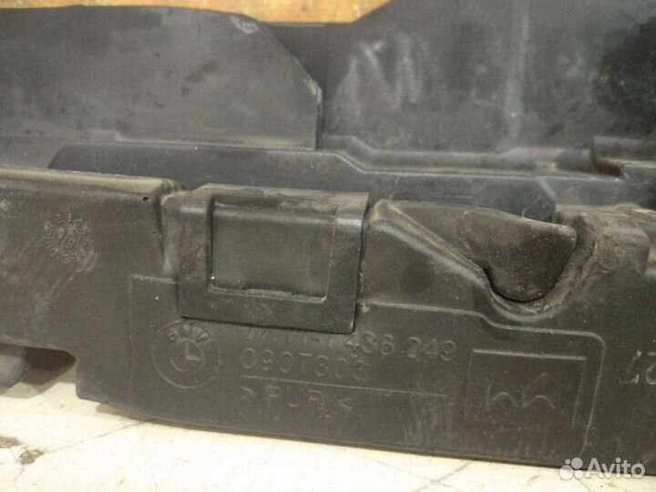 Крепление радиатора Bmw 323I E46 M52TU 1999