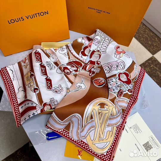 Платок женский шёлк Louis Vuitton 90*90