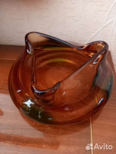 Цветное стекло пепельница