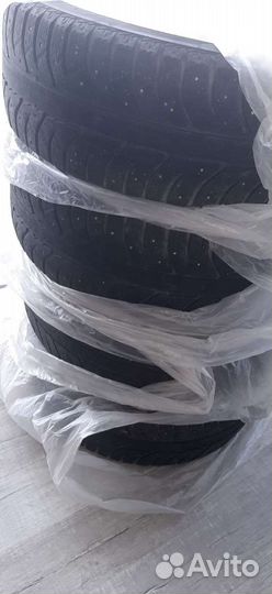 Bridgestone Ice Cruiser 7000 225/60 R17 103T