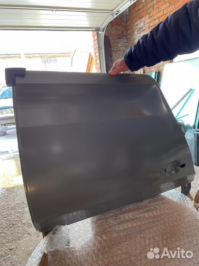 Дверь задняя правая skoda rapid