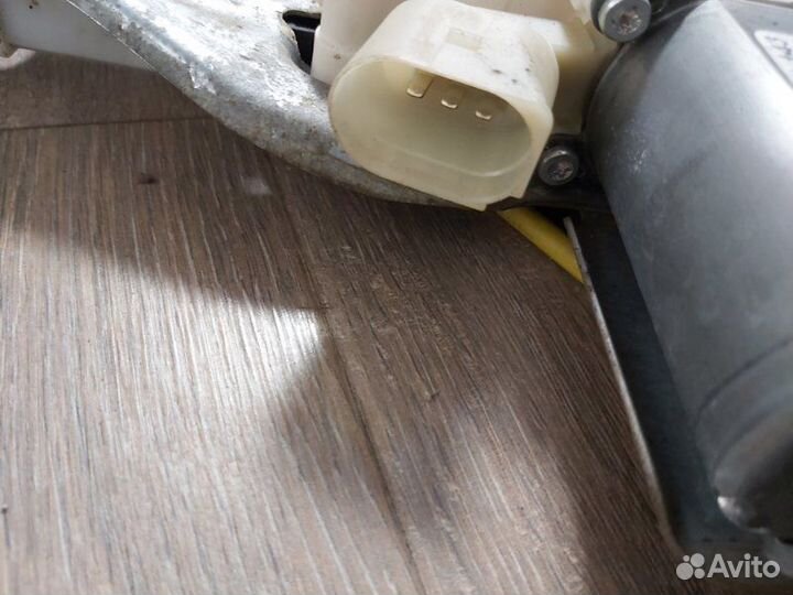 Стеклоподъемник передний левый Bmw 650I E63 N62N