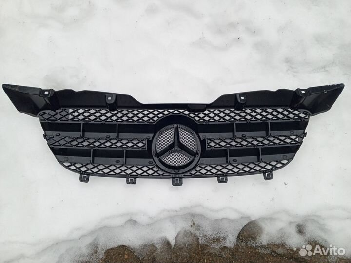 Решётка радиатора на Mercedes Sprinter W906