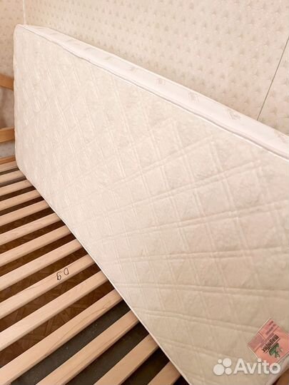 Кровать с матрасом бу