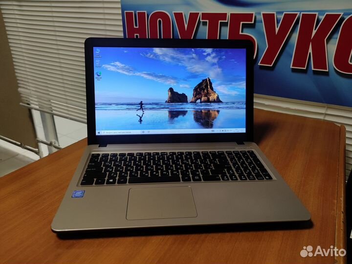 Ноутбук Asus / 4 ядра / 256ssd / гарантия