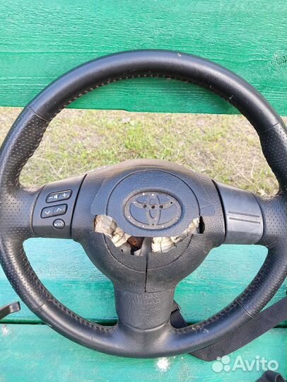 Руль toyota rav 4