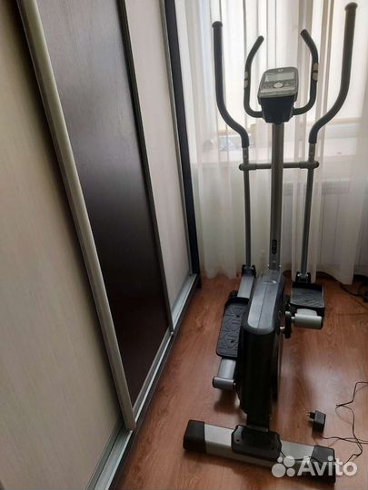 Эллиптический тренажер