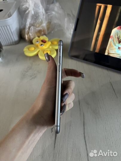iPhone 6S, 32 ГБ