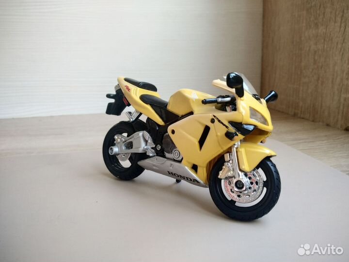 Модель мотоцикла Honda CBR 600rr