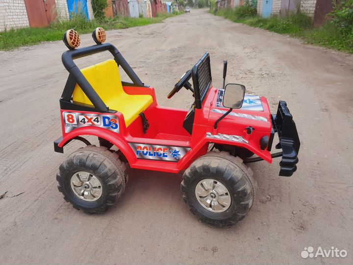 Электроавтомобиль и квадроцикл