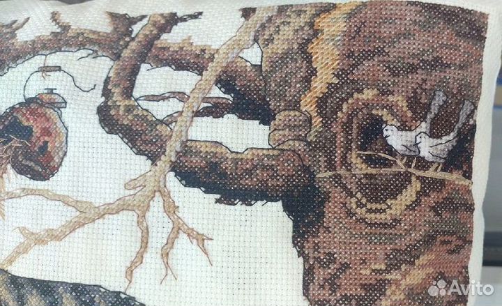 Подушка с вышивкой декоративная