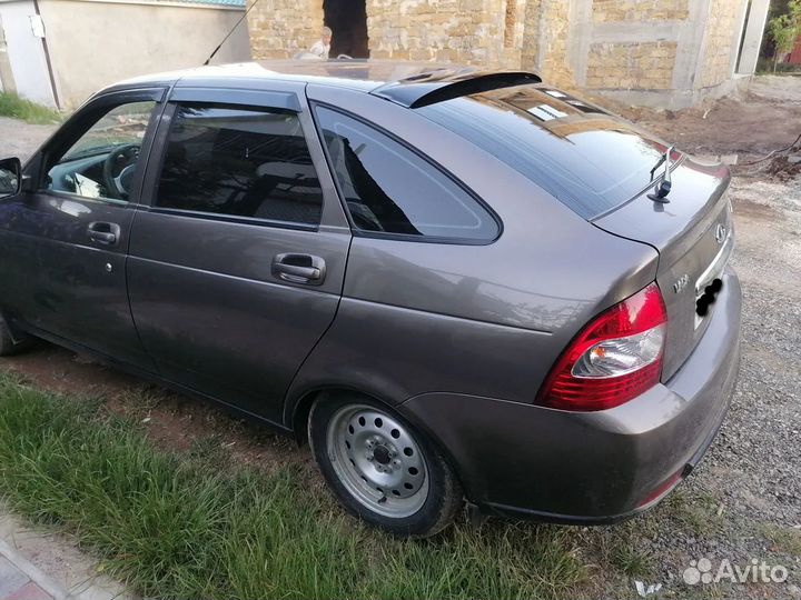 Спойлер заднего стекла LADA Priora хэтчбек