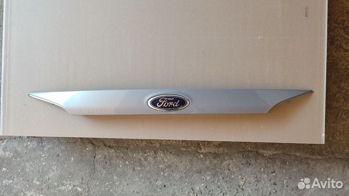Накладка на задний бампер ford focus 3