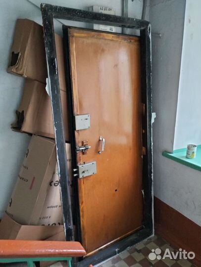 Дверь входная металлическая