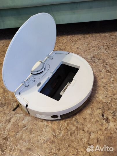 Робот пылесос midea