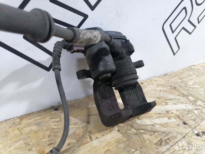 Суппорт тормозной задний левый Audi A4 B8 Рестайл