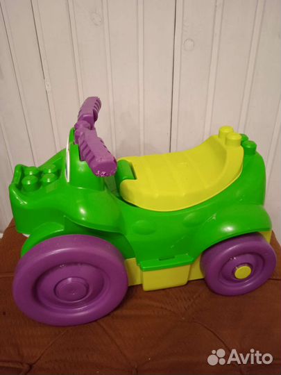 Игрушка конструктор Мега Блокс