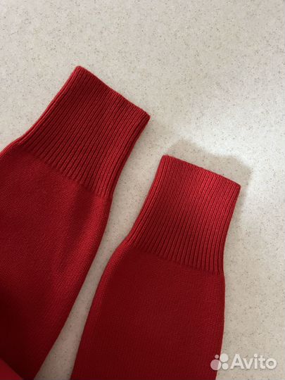 Свитер с сердцем 12 storeez