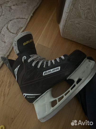 Хоккейные коньки Bauer 42.5 размер