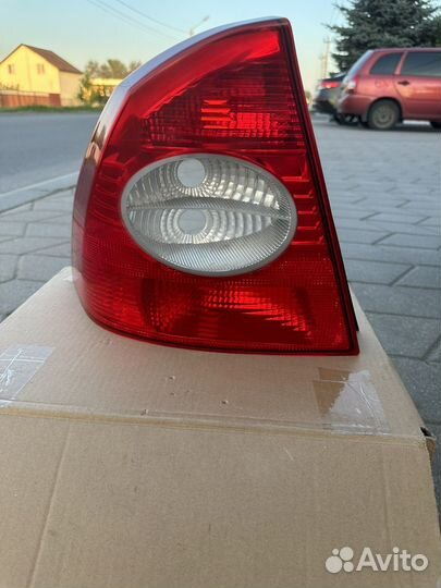 Задняя фара левая Ford Focus 2 рестайлинг