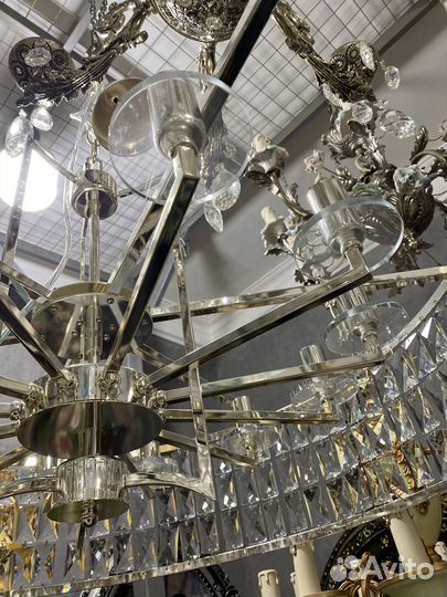 Люстра с хрусталем