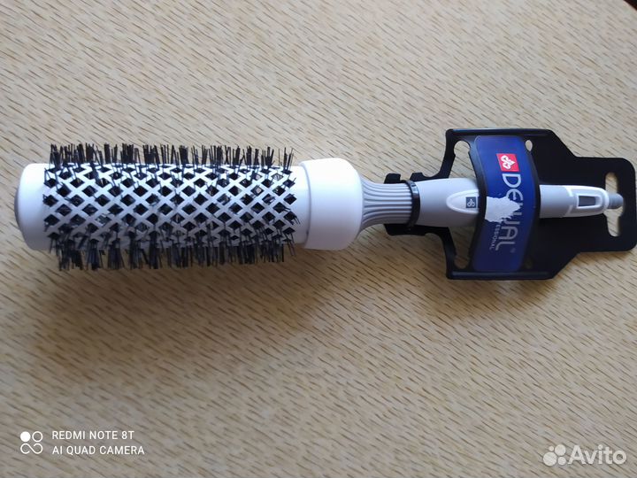 Парикмахерские принадлежности