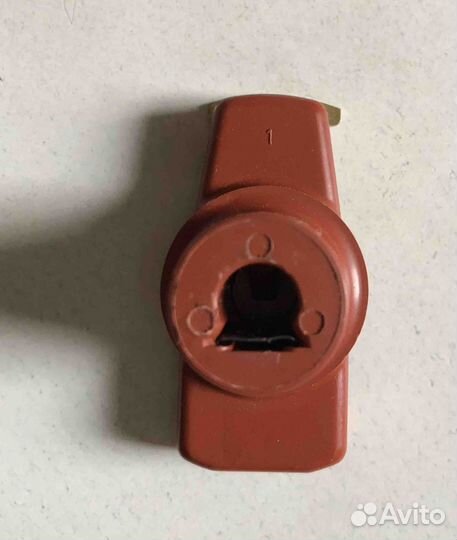 Продам бегунок распределителя зажигания Bremi 9051