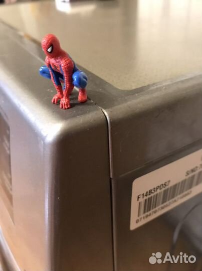 Человек-паук фигурка. Spiderman