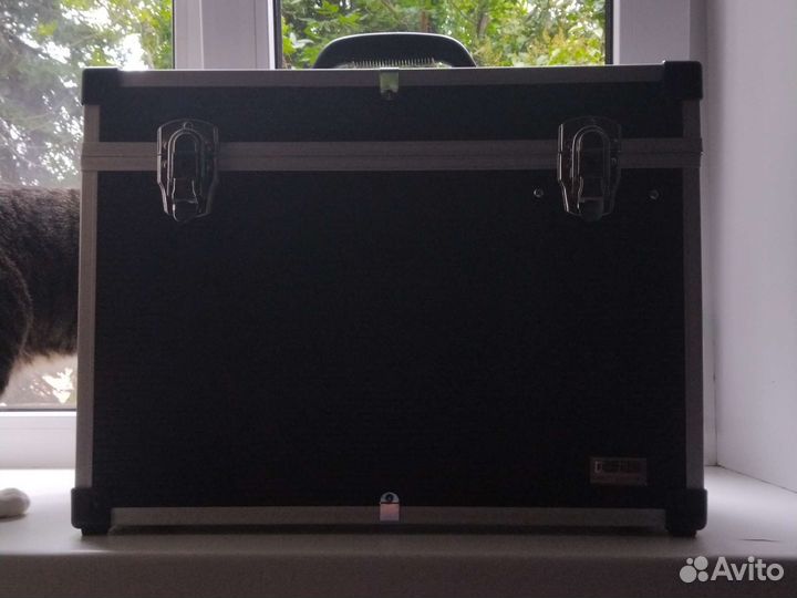 Чемодан для парикмахера